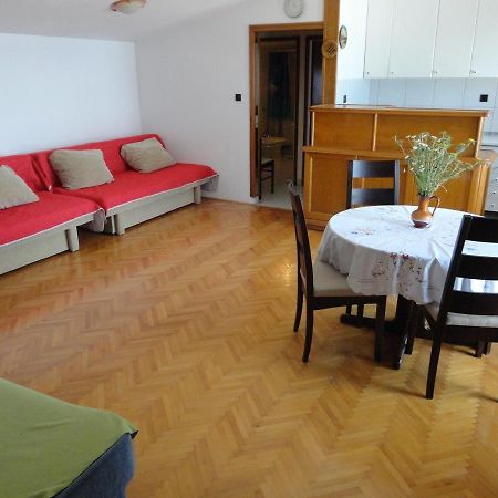 Apartman Lucijan Marusici  ภายนอก รูปภาพ