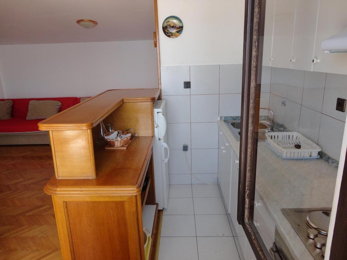 Apartman Lucijan Marusici  ภายนอก รูปภาพ